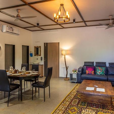 Saffronstays Apricus Farm, Карджат Экстерьер фото